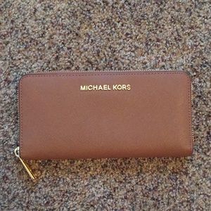Michael Kors wallet